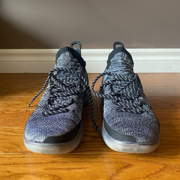 Nike KD 11 Basketball Shoes - Picture 3 of 9